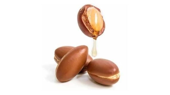 Transform Your Hair with Argan Oil and Hydrolyzed Keratin: Blust-ON’s Secret Ingredients